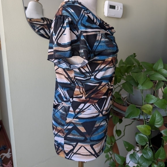 Susan Lawrence Women's Size Medium Multicolor Geometric Swoop Neck Top - Picture 3 of 7